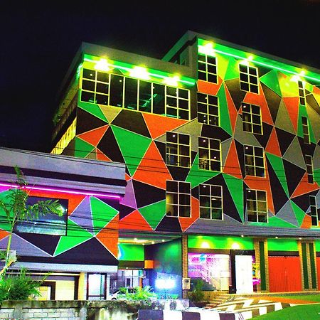 Sevensix Hotel Balikpapan Экстерьер фото